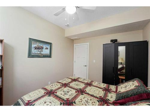 6071-25054 South Pine Lake Road, Rural Red Deer County, AB - Indoor Photo Showing Bedroom