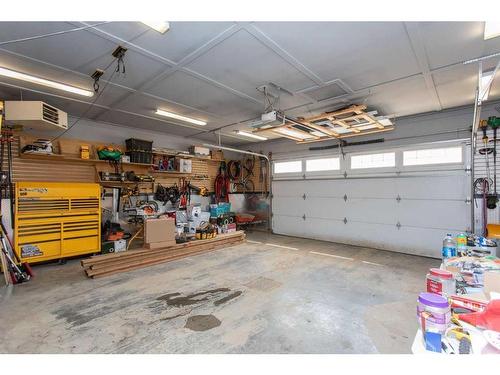 393 Timothy Drive, Red Deer, AB - Indoor Photo Showing Garage