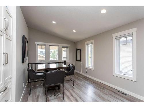 393 Timothy Drive, Red Deer, AB - Indoor Photo Showing Dining Room