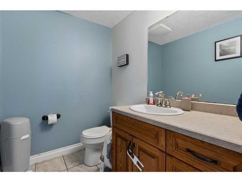 5020A 49 Street, Killam, AB - Indoor Photo Showing Bathroom