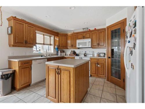 5020A 49 Street, Killam, AB - Indoor Photo Showing Kitchen