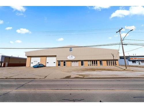 4520 39 Street, Camrose, AB 