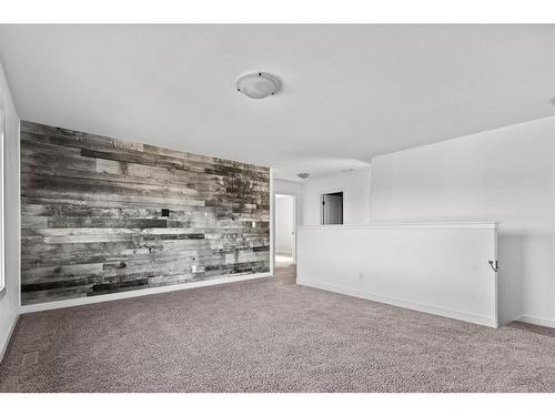 157 Bowman Circle, Sylvan Lake, AB - Indoor Photo Showing Other Room