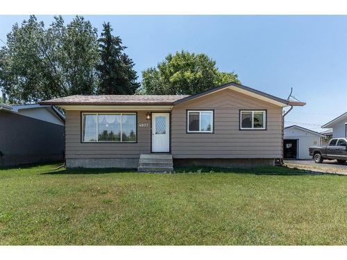 4807 55 Avenue, Viking, AB - Outdoor