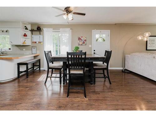 30 College Park Close, Red Deer, AB - Indoor Photo Showing Dining Room