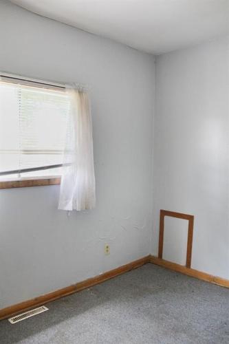 5129 52 Street, Daysland, AB - Indoor Photo Showing Other Room