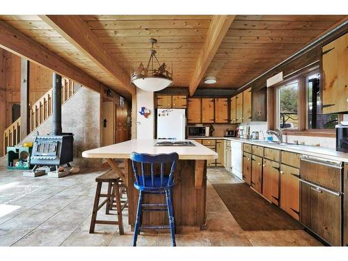 201, 35276 Range Road 10, Rural Red Deer County, AB - Indoor Photo Showing Kitchen