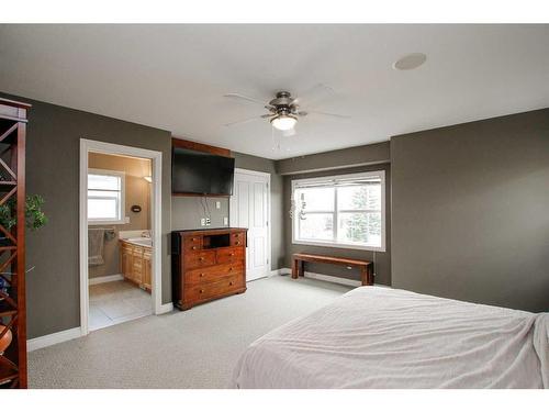 14 Lewis Close, Red Deer, AB - Indoor Photo Showing Bedroom