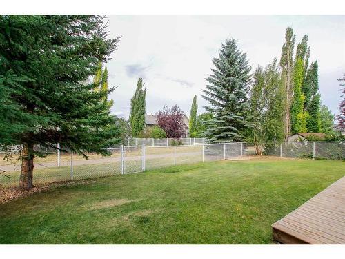 14 Lewis Close, Red Deer, AB - Outdoor