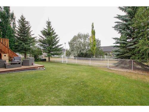 14 Lewis Close, Red Deer, AB - Outdoor