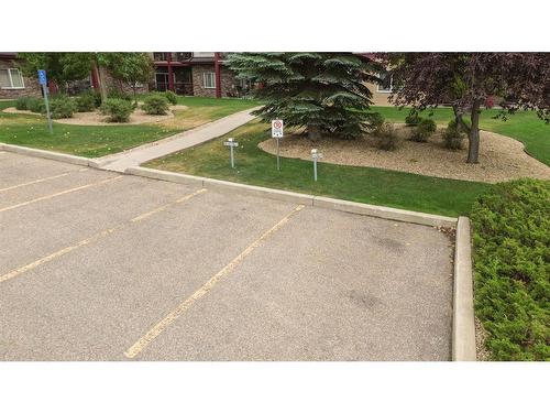 131-18 Averill Street, Red Deer, AB - Outdoor