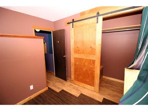 C3-35 Nash Street, Red Deer, AB - Indoor Photo Showing Other Room