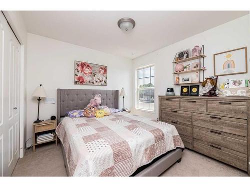 61 Arnold Close, Red Deer, AB - Indoor Photo Showing Bedroom