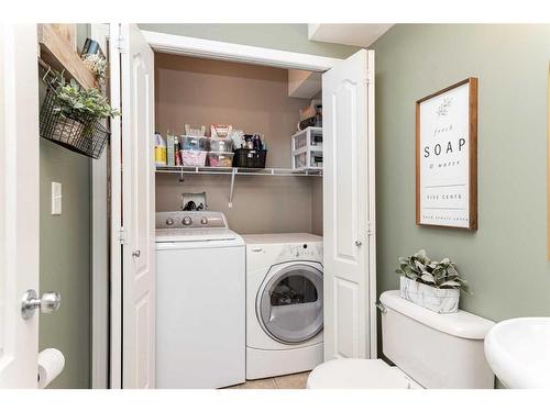 61 Arnold Close, Red Deer, AB - Indoor Photo Showing Laundry Room