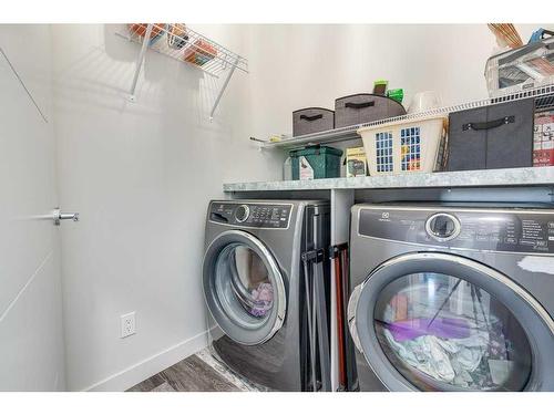 36 Thorkman Avenue, Red Deer, AB - Indoor Photo Showing Laundry Room