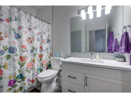 36 Thorkman Avenue, Red Deer, AB - Indoor Photo Showing Bathroom