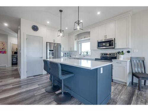 36 Thorkman Avenue, Red Deer, AB - Indoor Photo Showing Kitchen With Upgraded Kitchen