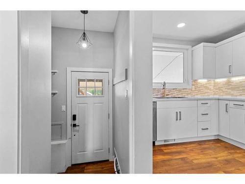 13 Otterbury Avenue, Red Deer, AB - Indoor Photo Showing Kitchen