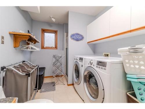 15 Duston Street, Red Deer, AB - Indoor Photo Showing Laundry Room