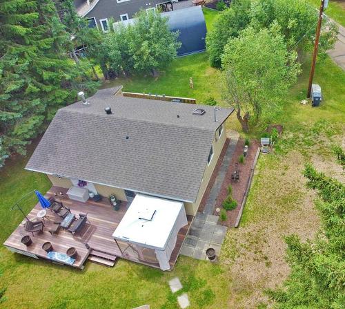 1309 Willow Road, Sunbreaker Cove, AB - Outdoor