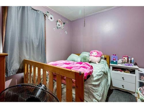 5611 51 Street, Rimbey, AB - Indoor Photo Showing Bedroom