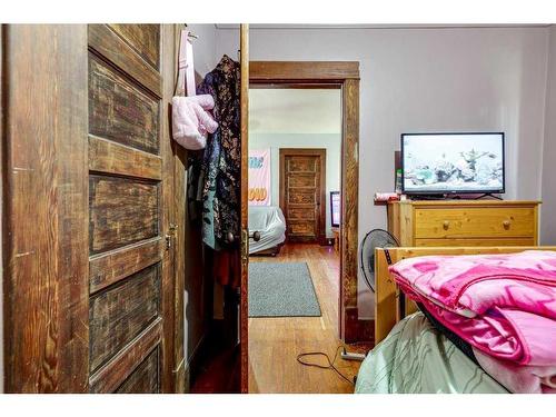 5611 51 Street, Rimbey, AB - Indoor Photo Showing Bedroom