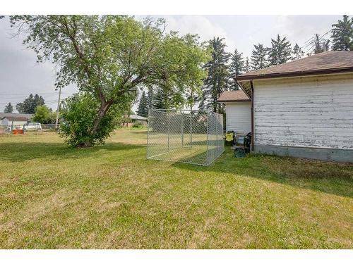 5611 51 Street, Rimbey, AB - Outdoor