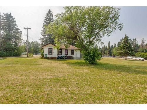 5611 51 Street, Rimbey, AB - Outdoor