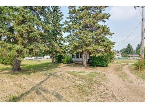 5611 51 Street, Rimbey, AB - Outdoor