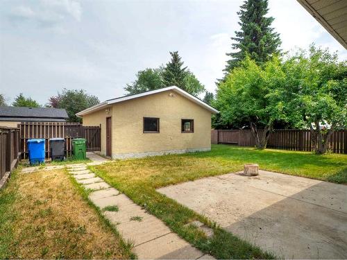 83 Barrett Drive, Red Deer, AB - Outdoor