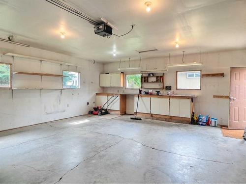 83 Barrett Drive, Red Deer, AB - Indoor Photo Showing Garage