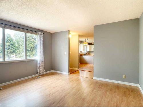 83 Barrett Drive, Red Deer, AB - Indoor Photo Showing Other Room