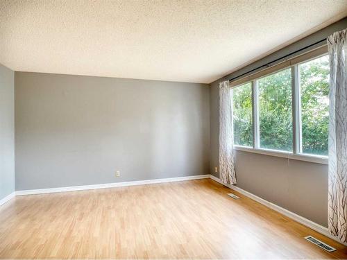 83 Barrett Drive, Red Deer, AB - Indoor Photo Showing Other Room