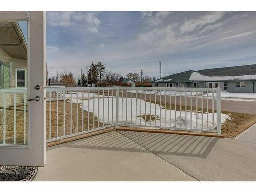 2-5414 51 Street, Rimbey, AB - Outdoor