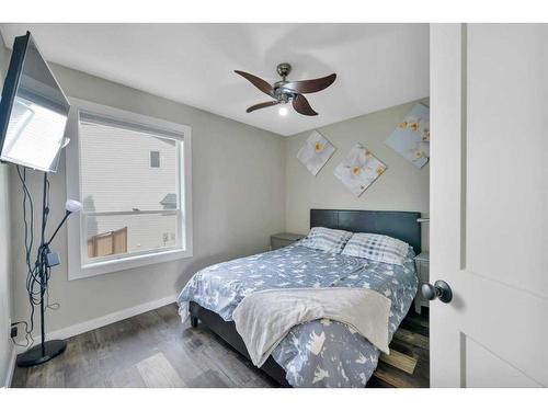 117 Ladwig Close, Red Deer, AB - Indoor Photo Showing Bedroom