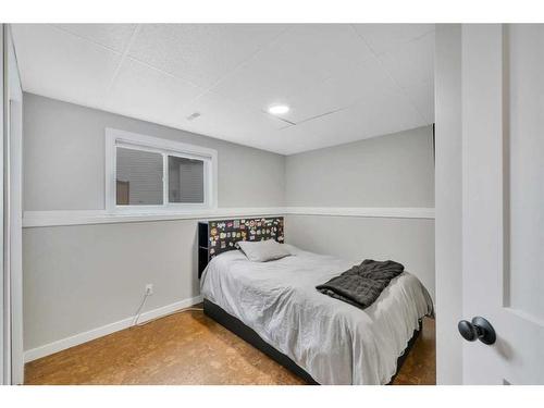 117 Ladwig Close, Red Deer, AB - Indoor Photo Showing Bedroom