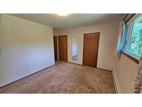 5506 50 Street, Castor, AB - Indoor Photo Showing Other Room