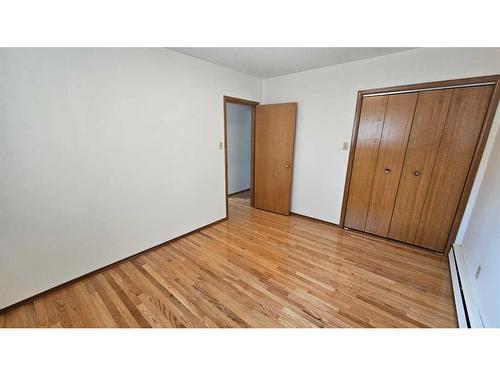 5506 50 Street, Castor, AB - Indoor Photo Showing Other Room