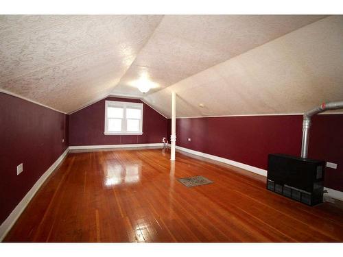 4626 49 Street, Red Deer, AB - Indoor Photo Showing Other Room