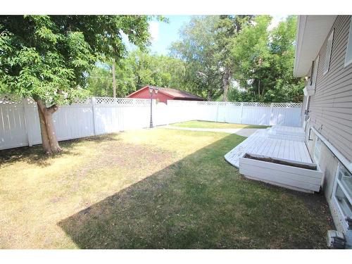 4624 49 Street, Red Deer, AB - Outdoor