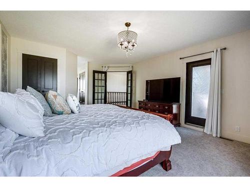 Twp Rd 384, Rural Red Deer County, AB - Indoor Photo Showing Bedroom