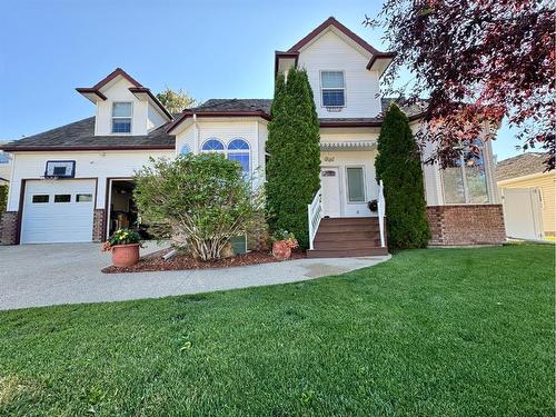 6 Atter Close, Red Deer, AB - Indoor Photo Showing Other Room