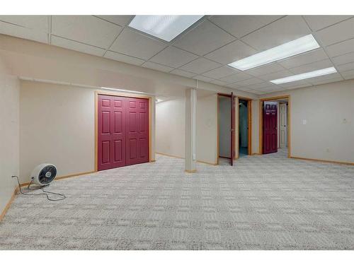 25-2821 Botterill Crescent, Red Deer, AB - Indoor Photo Showing Basement