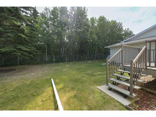 25-2821 Botterill Crescent, Red Deer, AB - Outdoor