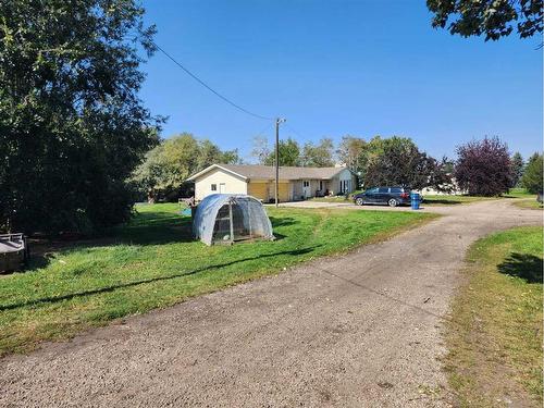 7501 C And E Trail, Innisfail, AB - Outdoor