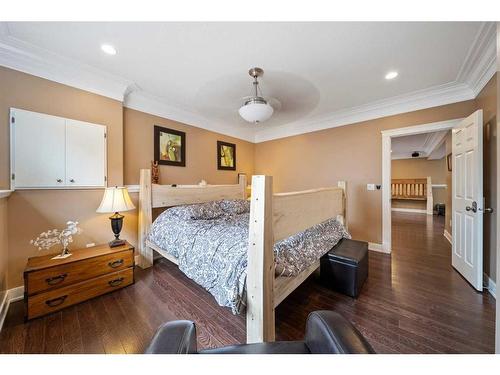 46 Assinger Avenue, Red Deer, AB - Indoor Photo Showing Bedroom