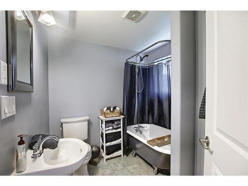 363039 Range Road 6-1, Rural Clearwater County, AB - Indoor Photo Showing Bathroom