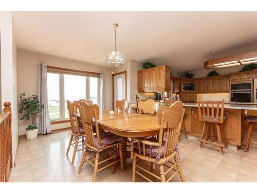 37440 Range Road 264, Rural Red Deer County, AB - Indoor Photo Showing Dining Room