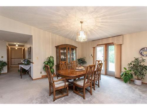 37440 Range Road 264, Rural Red Deer County, AB - Indoor Photo Showing Dining Room