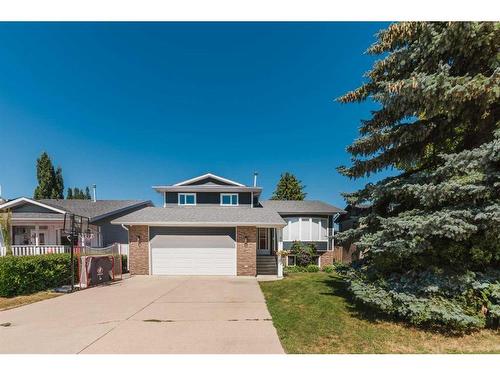 85 Rutledge Crescent, Red Deer, AB - Outdoor With Facade